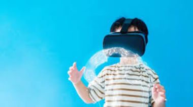 Immersive Realities: How VR and AR are Reshaping STEM Education